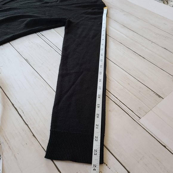 Ann Taylor LOFT Black Tunic Sweater - Deep V-Neck, Long Sleeve, Size 2 - Picture 11 of 12